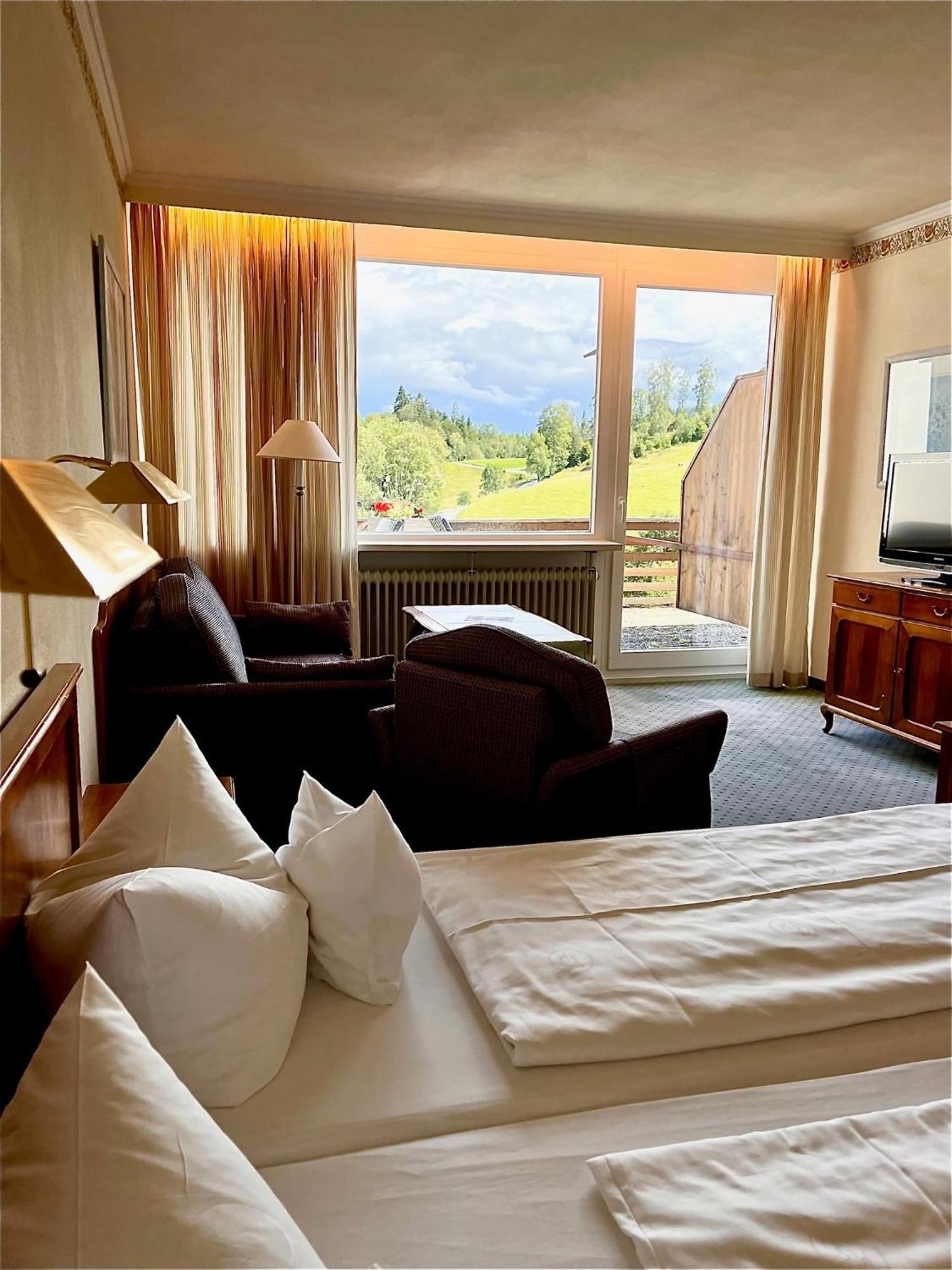 Hotel Sonnenberg Garni Hinterzarten Bagian luar foto