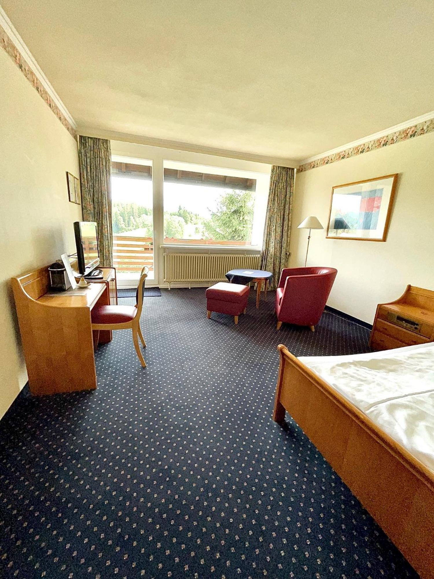 Hotel Sonnenberg Garni Hinterzarten Bagian luar foto